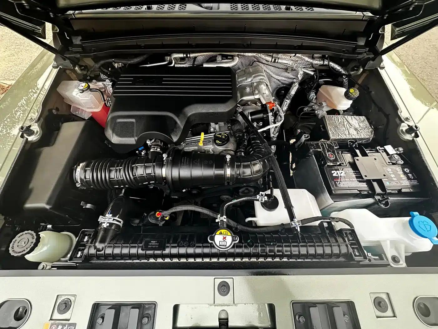 212 T01 2024 Explorer 2.0T — миниатюра 4