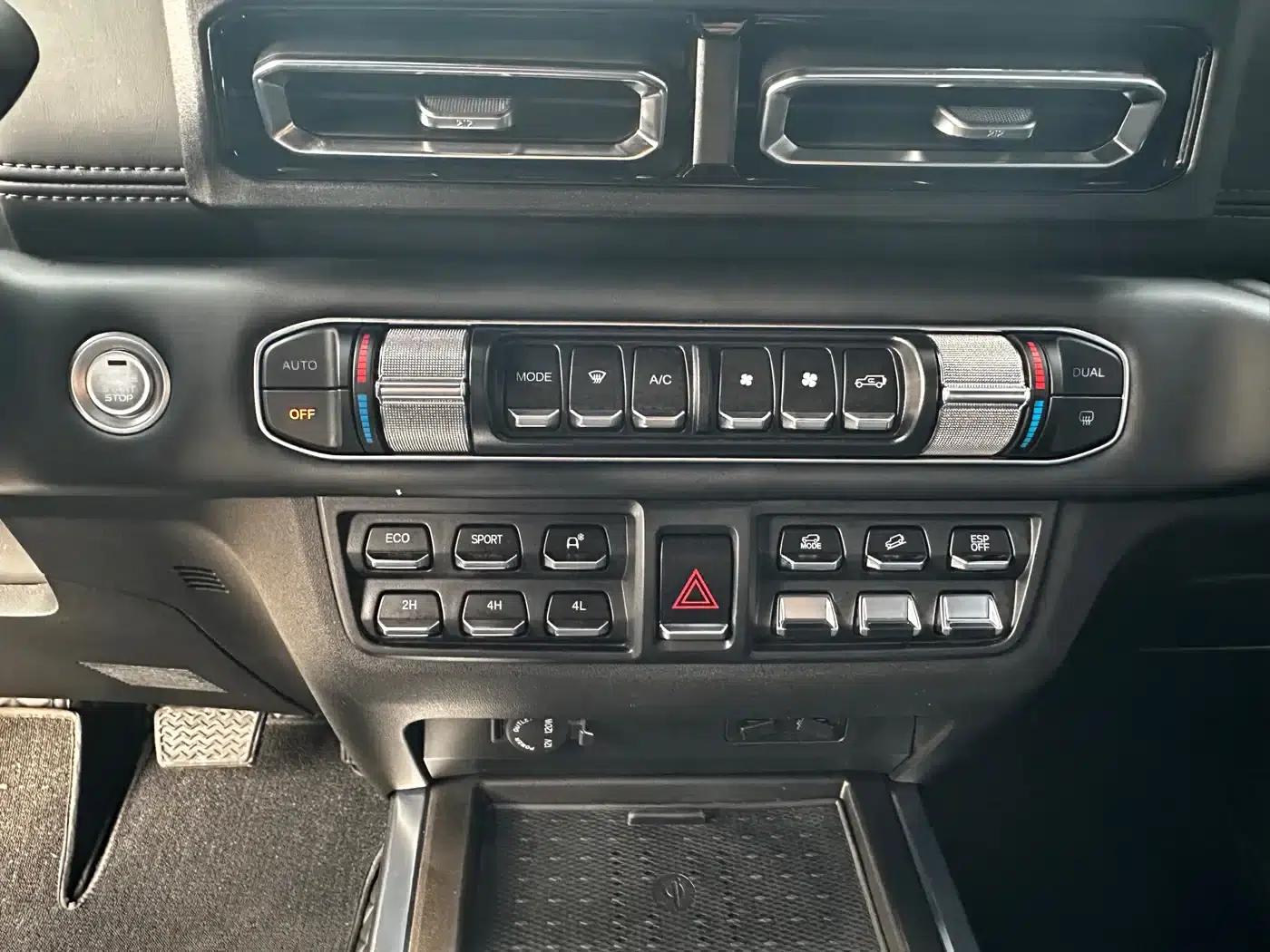 212 T01 2024 Explorer 2.0T — миниатюра 8