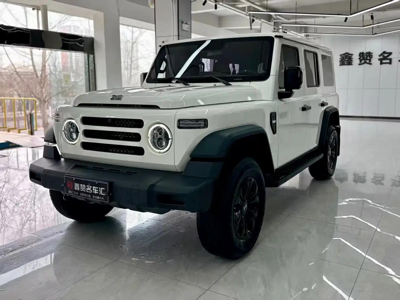212 T01 2024 Model 2.0T Mechanic — миниатюра 1