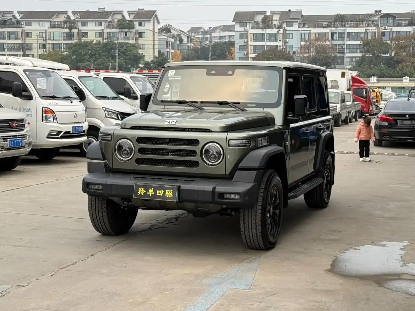 212 T01 2024 Explorer 2.0T — миниатюра 1