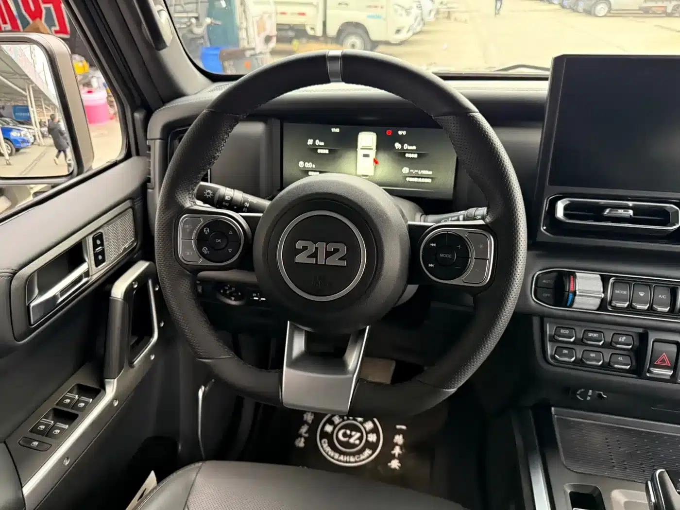 212 T01 2024 Explorer 2.0T — миниатюра 6