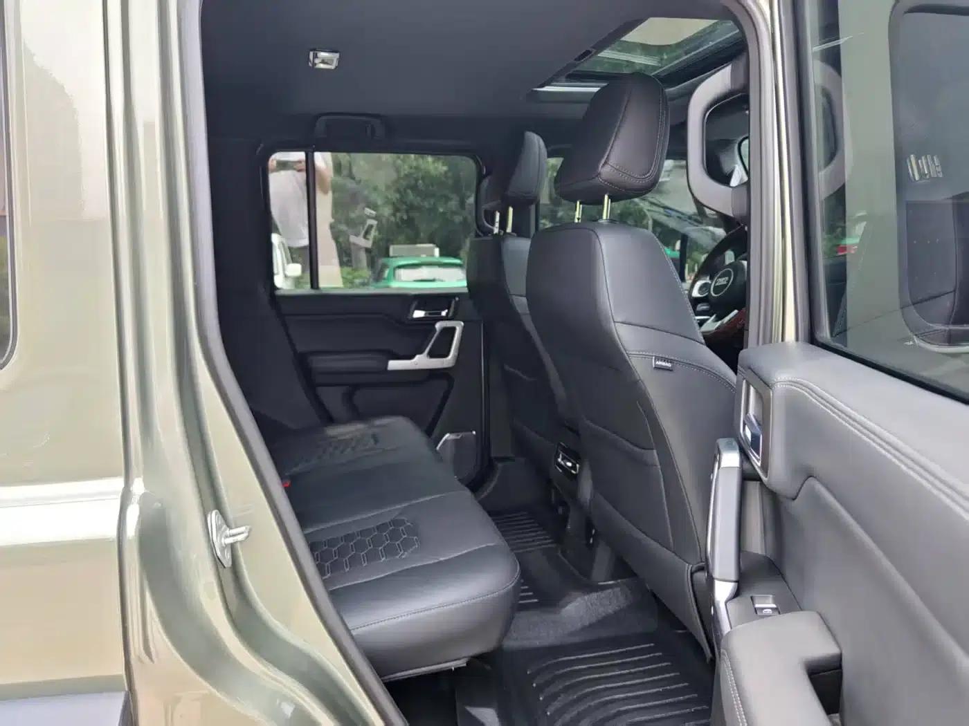 212 T01 2024 Explorer 2.0T — миниатюра 16