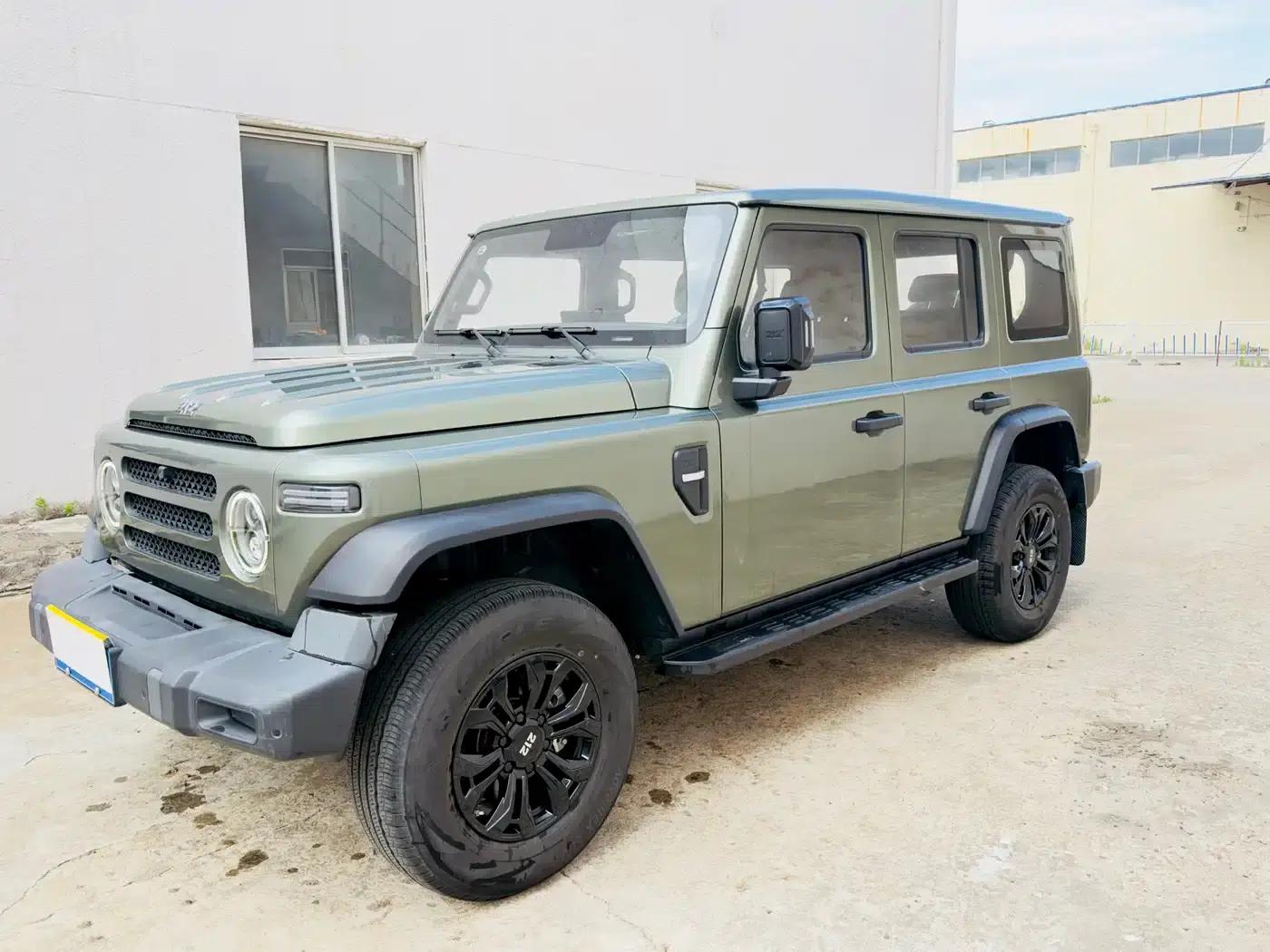 212 T01 2024 Model 2.0T Mechanic — миниатюра 1
