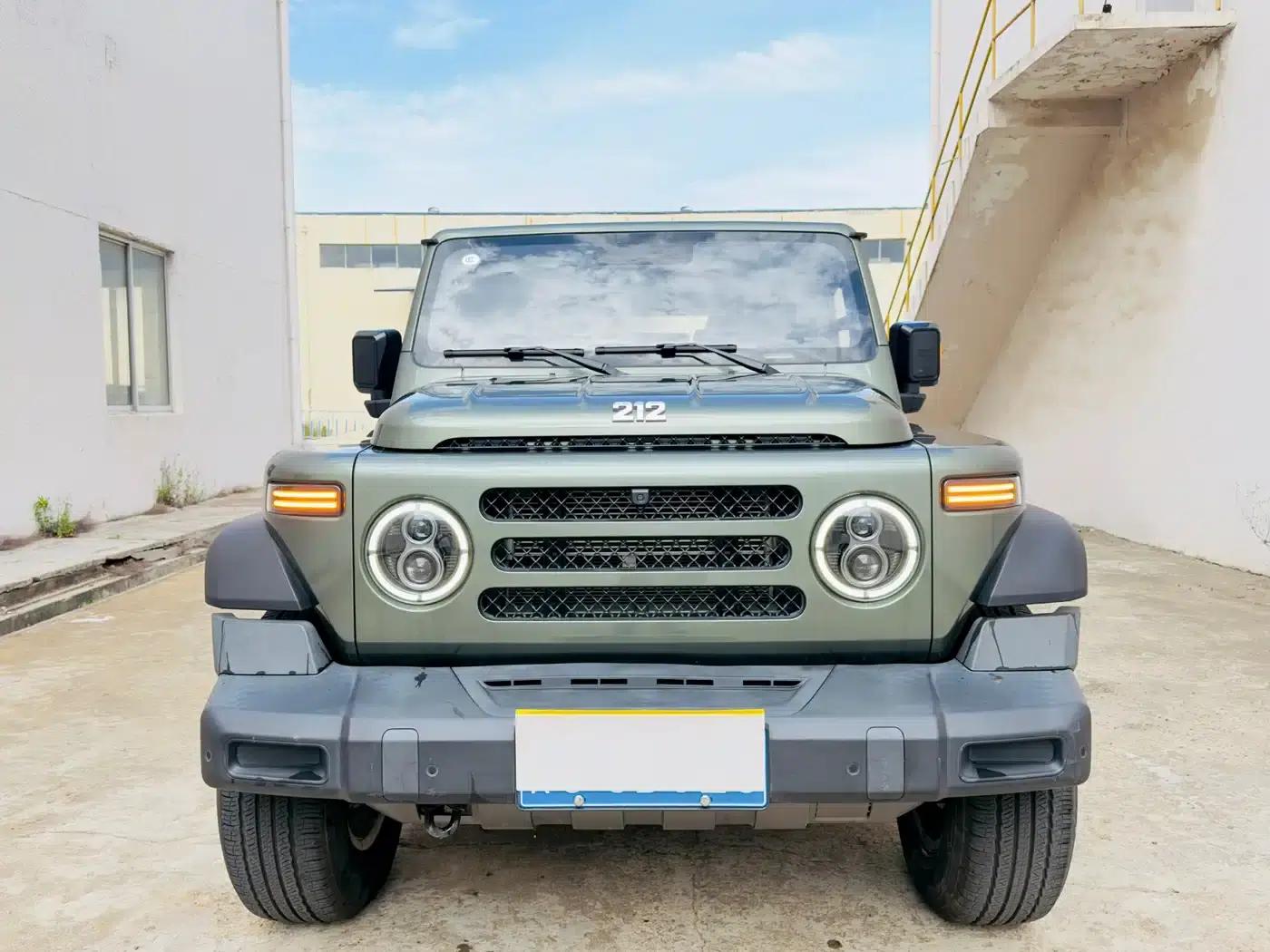 212 T01 2024 Model 2.0T Mechanic — миниатюра 2