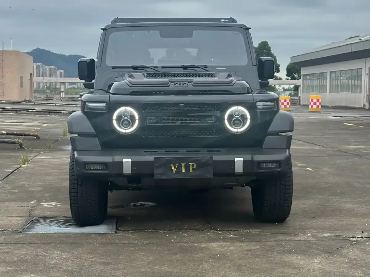 212 T01 2025 Model 2.0T Diesel — миниатюра 2
