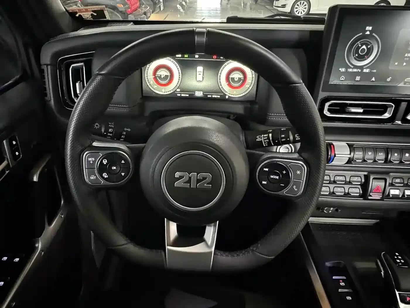 212 T01 2024 Explorer 2.0T — миниатюра 12
