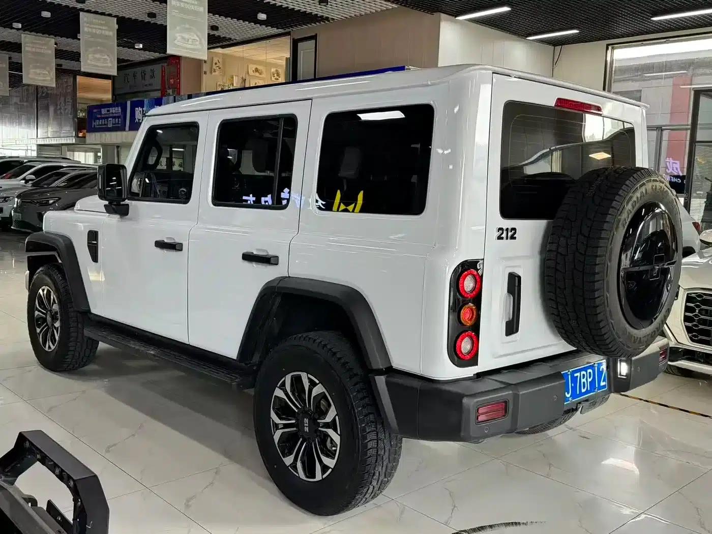 212 T01 2024 Explorer 2.0T — миниатюра 4