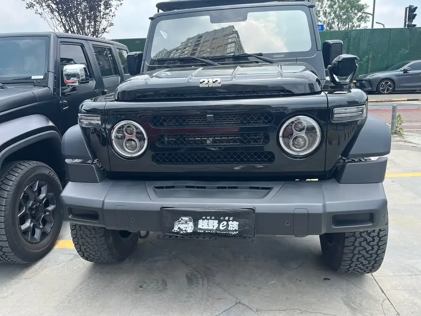 212 T01 2024 Model 2.0T Mechanic — миниатюра 2