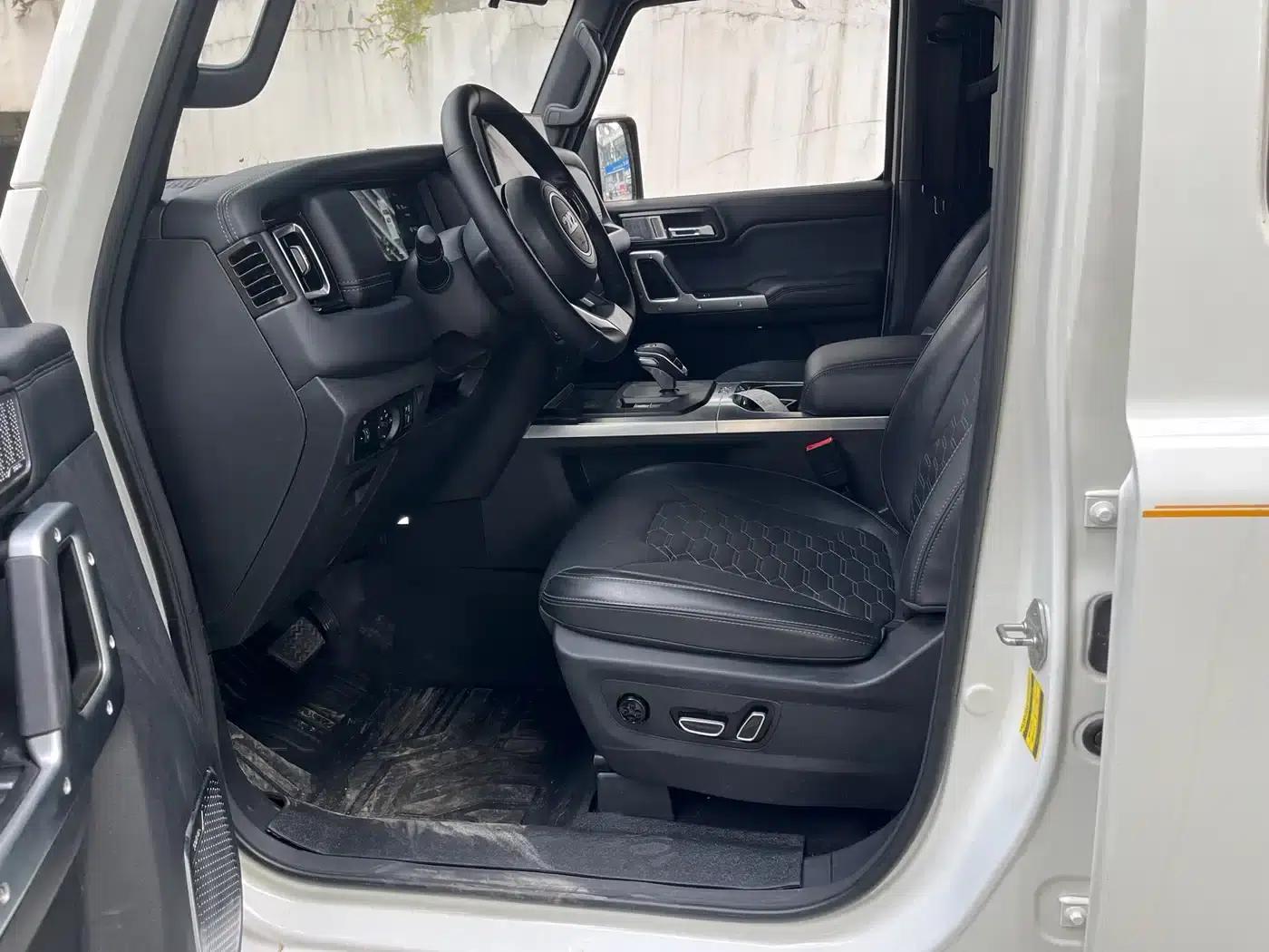 212 T01 2024 Explorer 2.0T — миниатюра 5