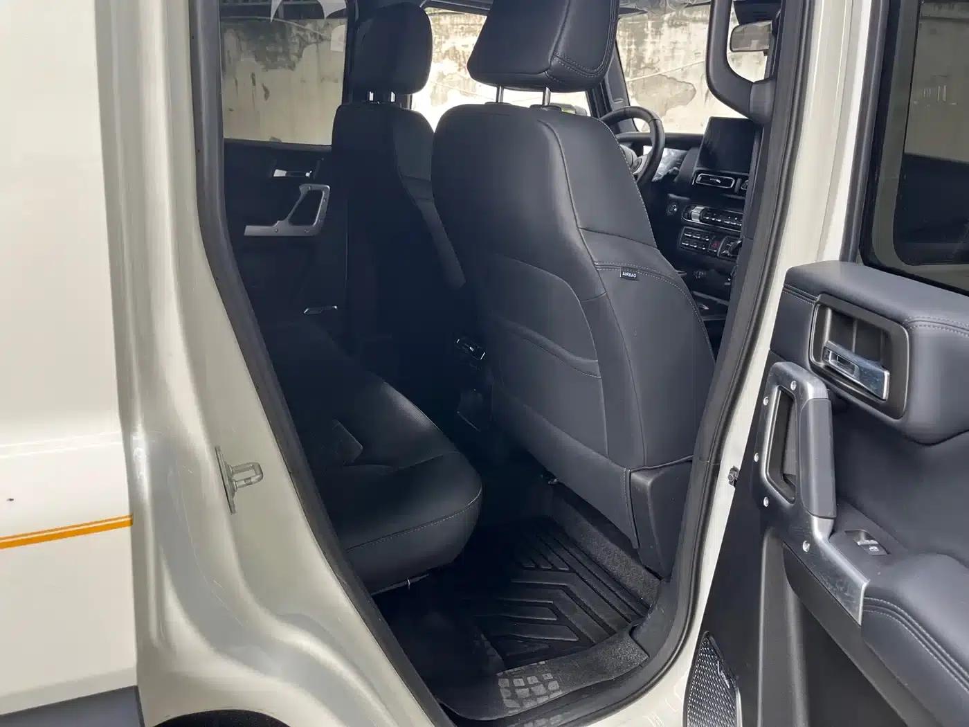 212 T01 2024 Explorer 2.0T — миниатюра 9