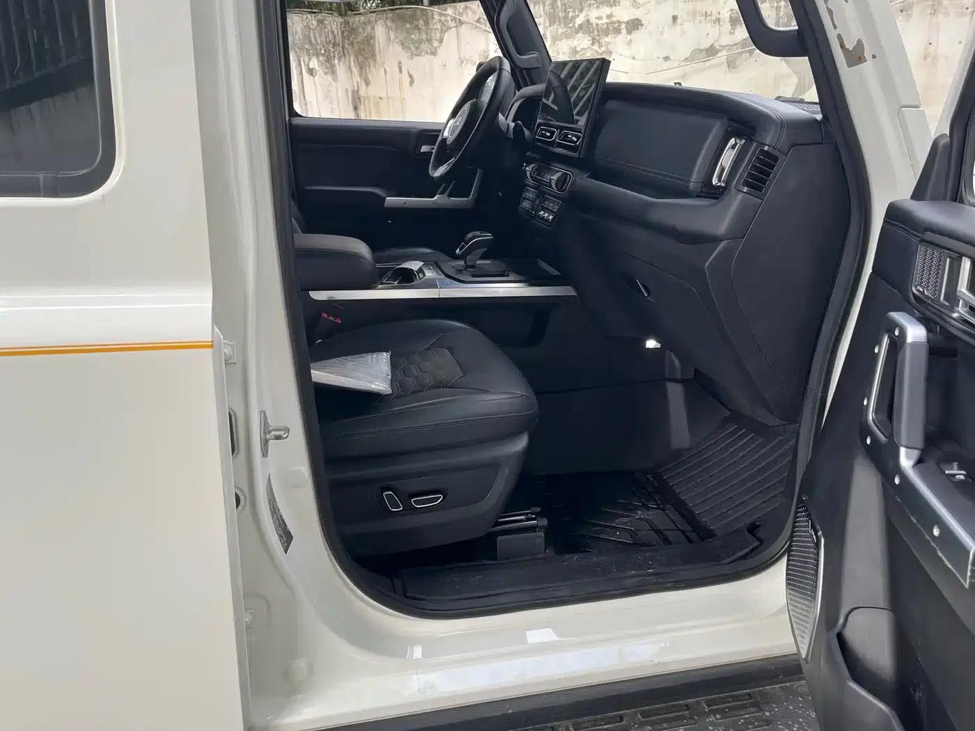 212 T01 2024 Explorer 2.0T — миниатюра 10