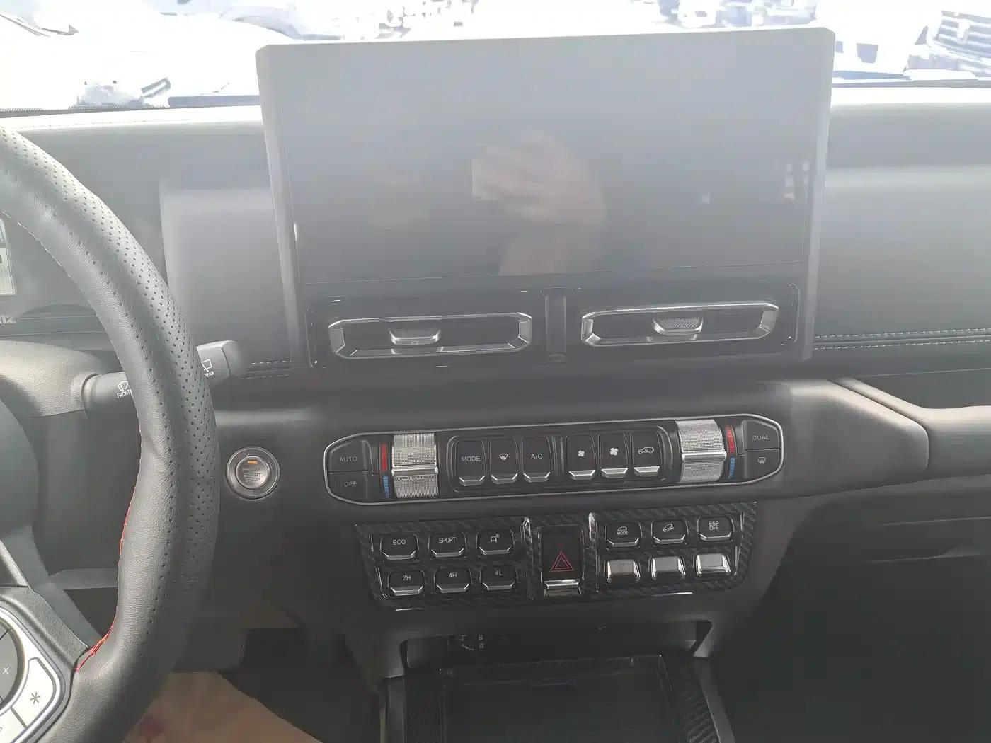 212 T01 2024 Explorer 2.0T — миниатюра 12