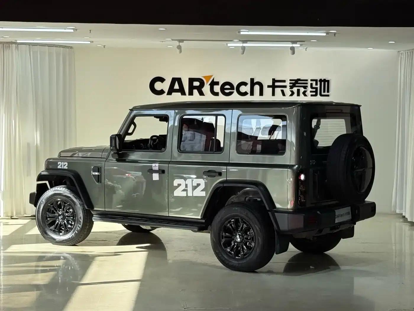 212 T01 2024 Model 2.0T Mechanic — миниатюра 5