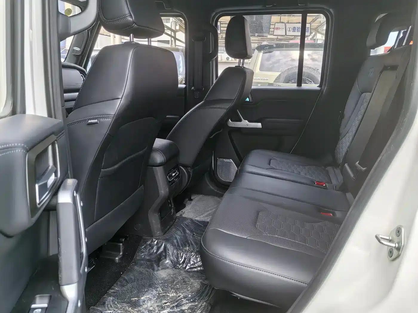 212 T01 2024 Explorer 2.0T — миниатюра 13