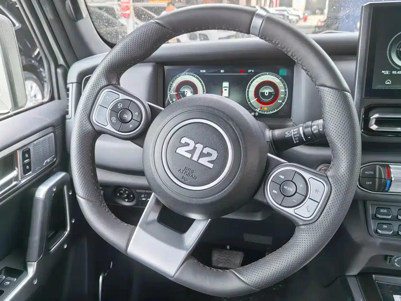 212 T01 2024 Explorer 2.0T — миниатюра 10