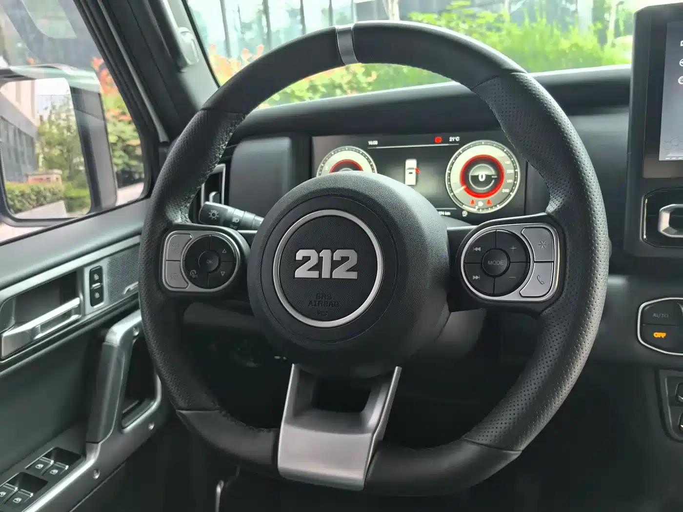 212 T01 2024 Model 2.0T Mechanic — миниатюра 24