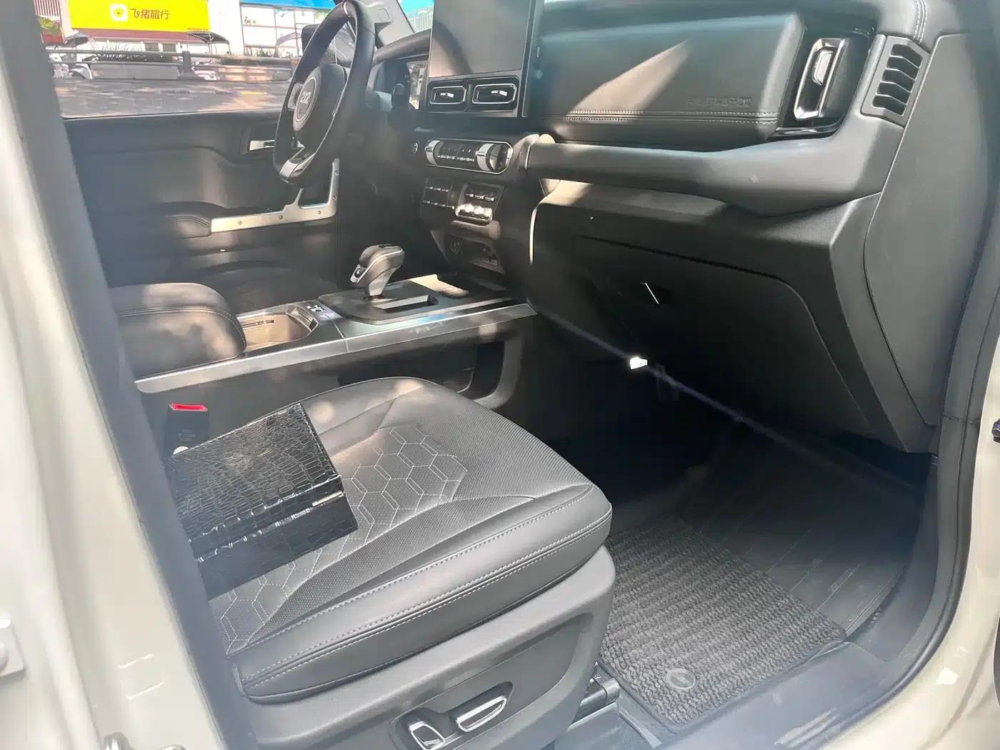 212 T01 2024 Explorer 2.0T — миниатюра 13