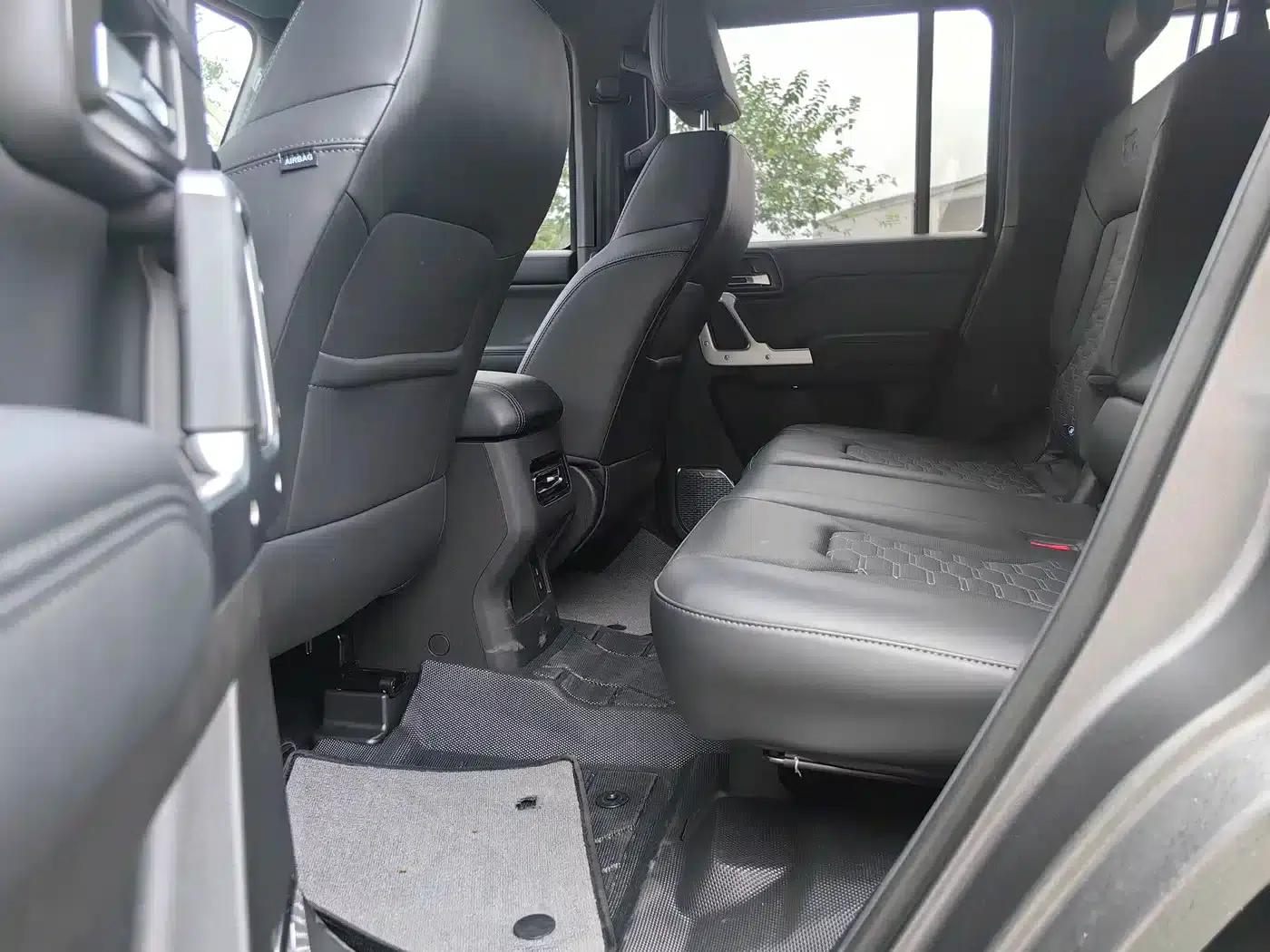 212 T01 2024 Explorer 2.0T — миниатюра 11