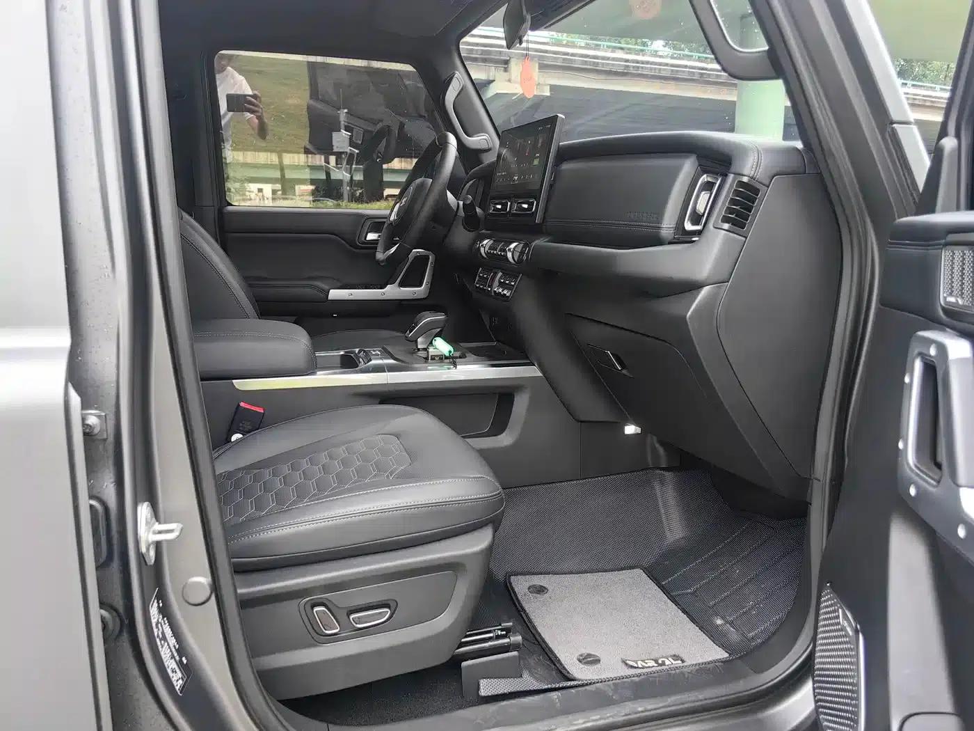 212 T01 2024 Explorer 2.0T — миниатюра 13