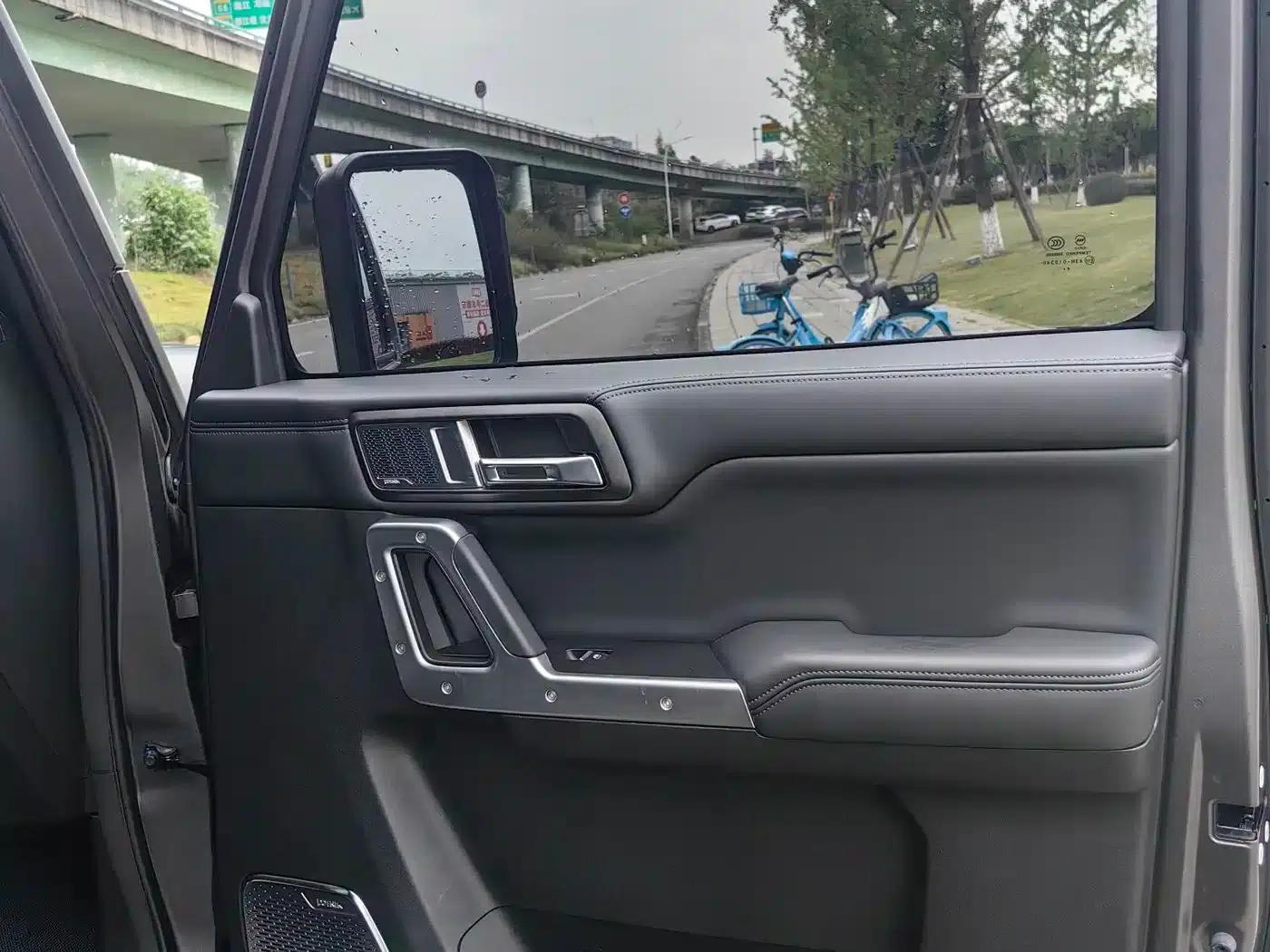212 T01 2024 Explorer 2.0T — миниатюра 14