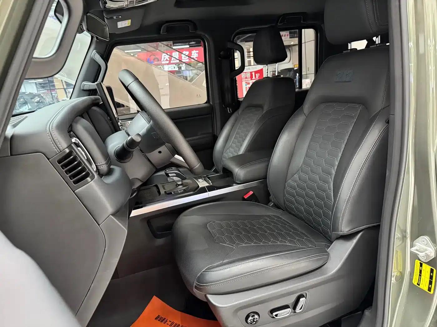 212 T01 2024 Explorer 2.0T — миниатюра 15
