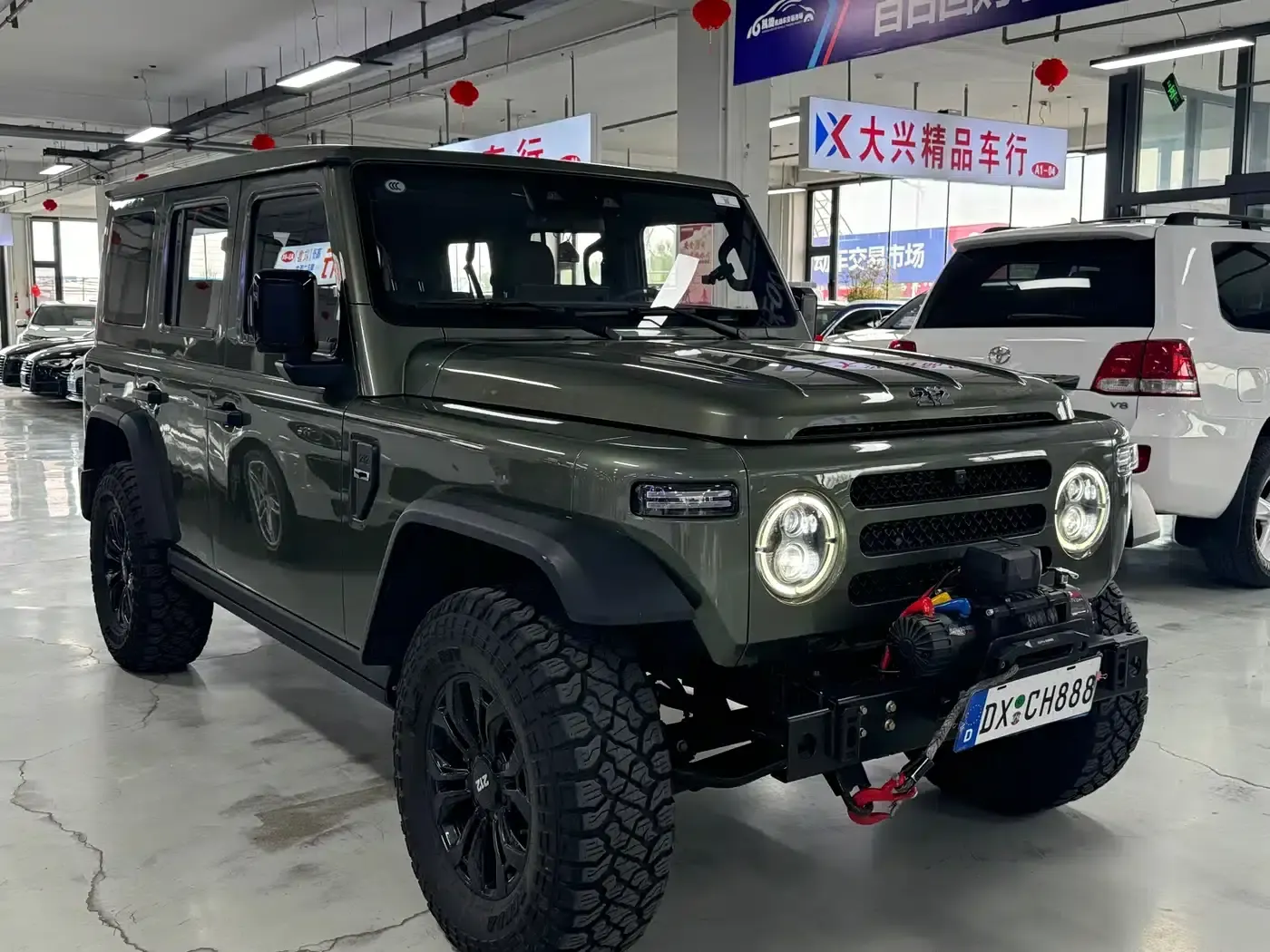 212 T01 2024 Explorer 2.0T — миниатюра 3