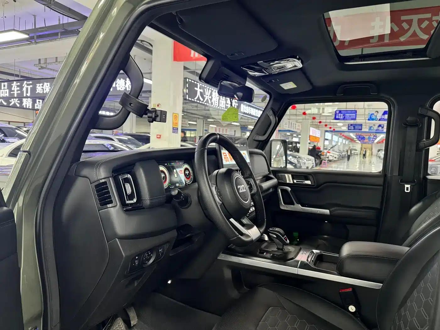 212 T01 2024 Explorer 2.0T — миниатюра 9