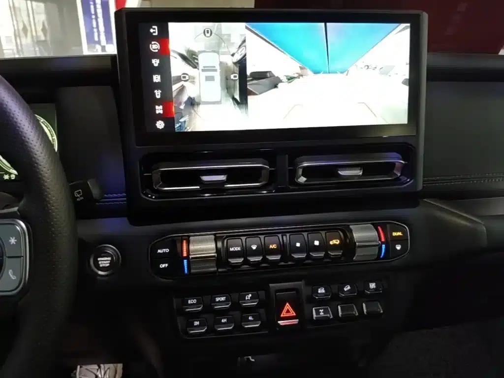 212 T01 2024 Explorer 2.0T — миниатюра 13