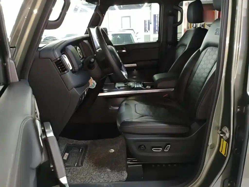 212 T01 2024 Explorer 2.0T — миниатюра 15