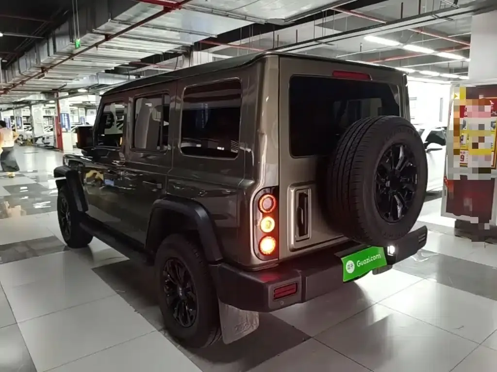 212 T01 2024 Explorer 2.0T — миниатюра 5