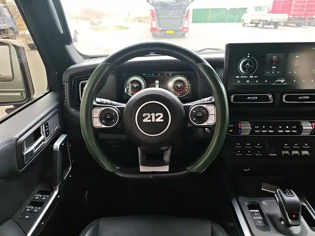 212 T01 2024 Model 2.0T Mechanic — миниатюра 11