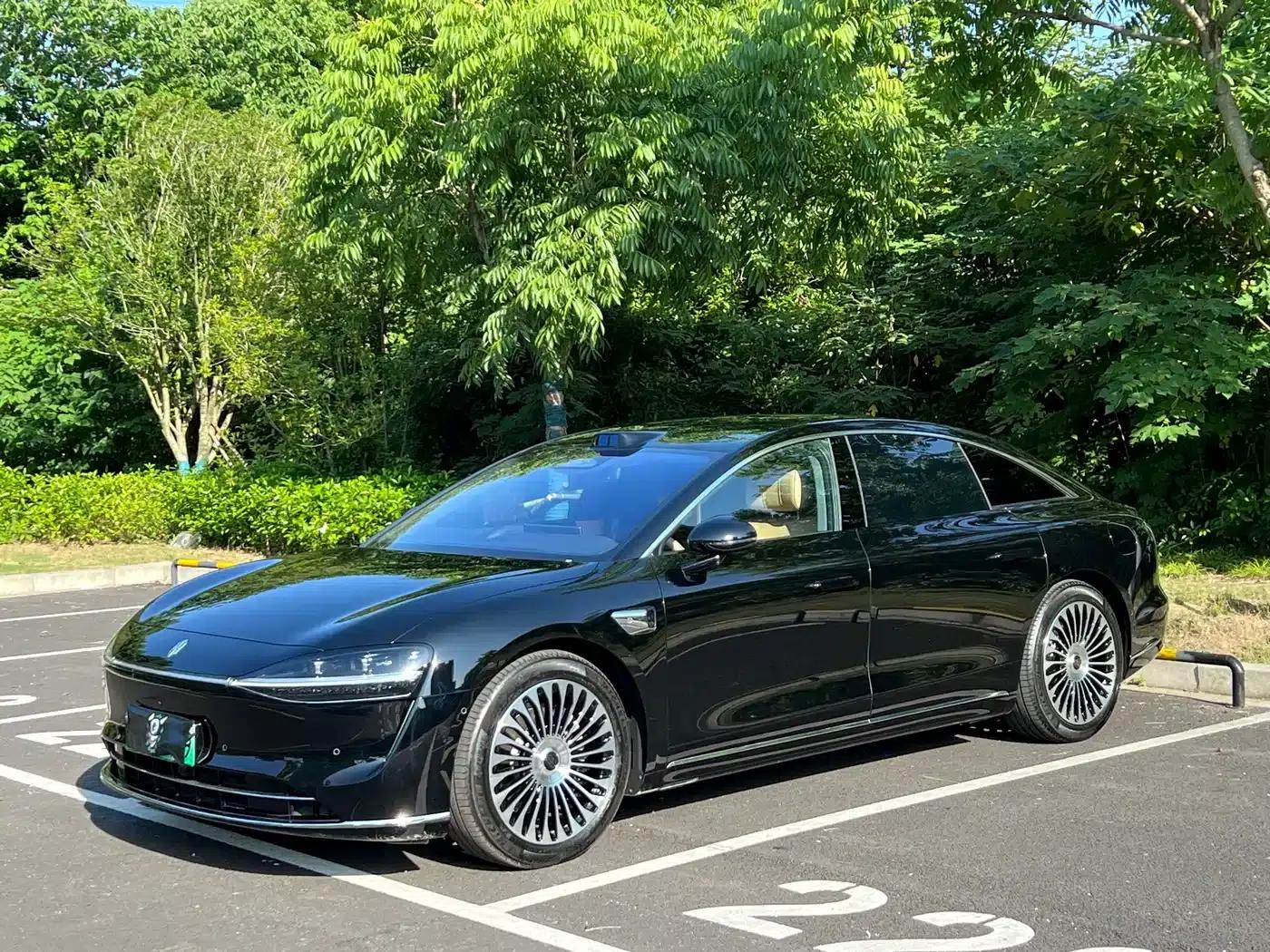 Enjoy S9 2026 Model (Range Extended Ultra, Rear-Wheel Drive, 53kWh, 192-Line LiDAR) — миниатюра 1