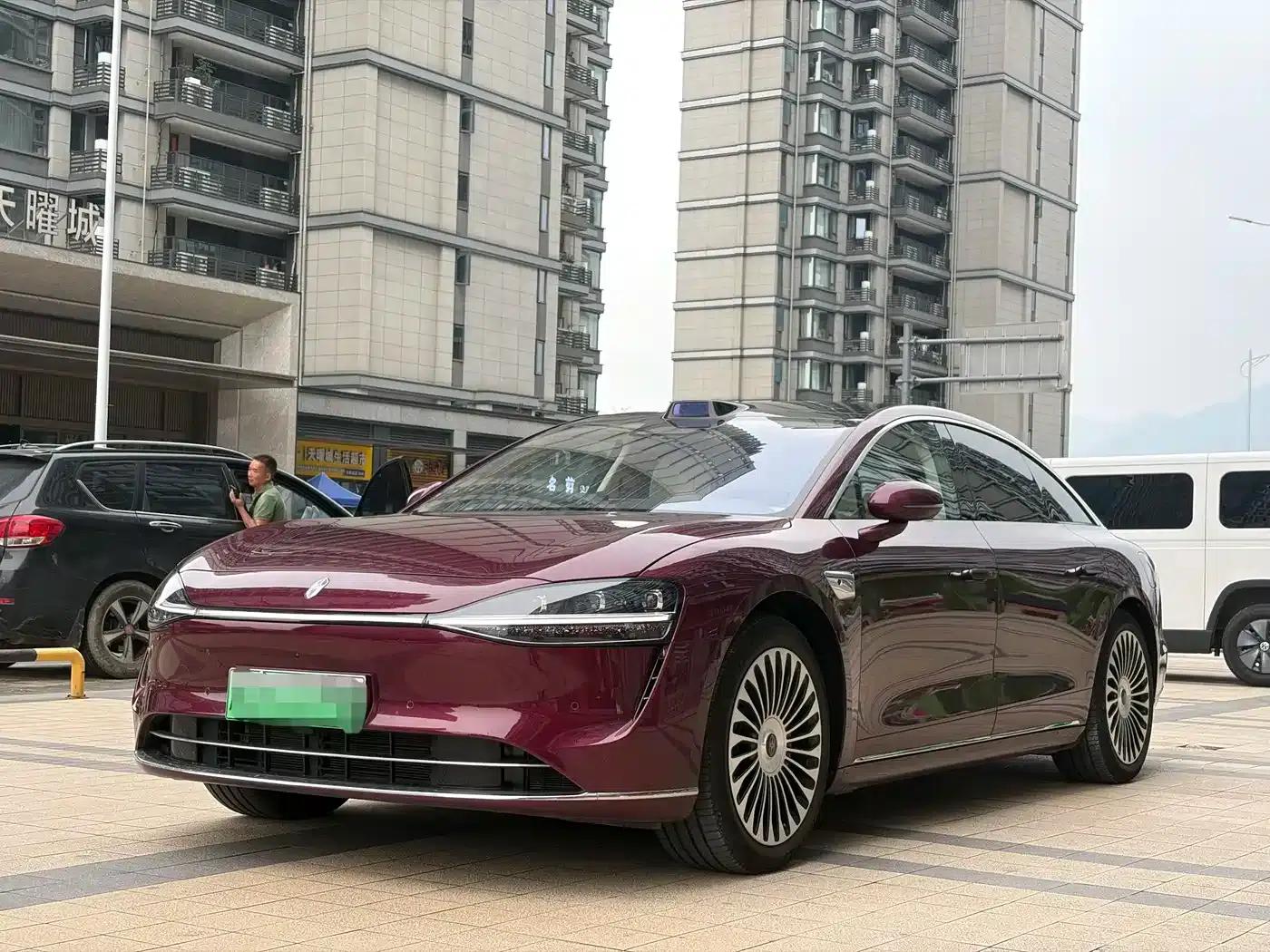 Enjoy S9 2026 Model (Range Extended Ultra, Rear-Wheel Drive, 53kWh, 192-Line LiDAR) — миниатюра 1