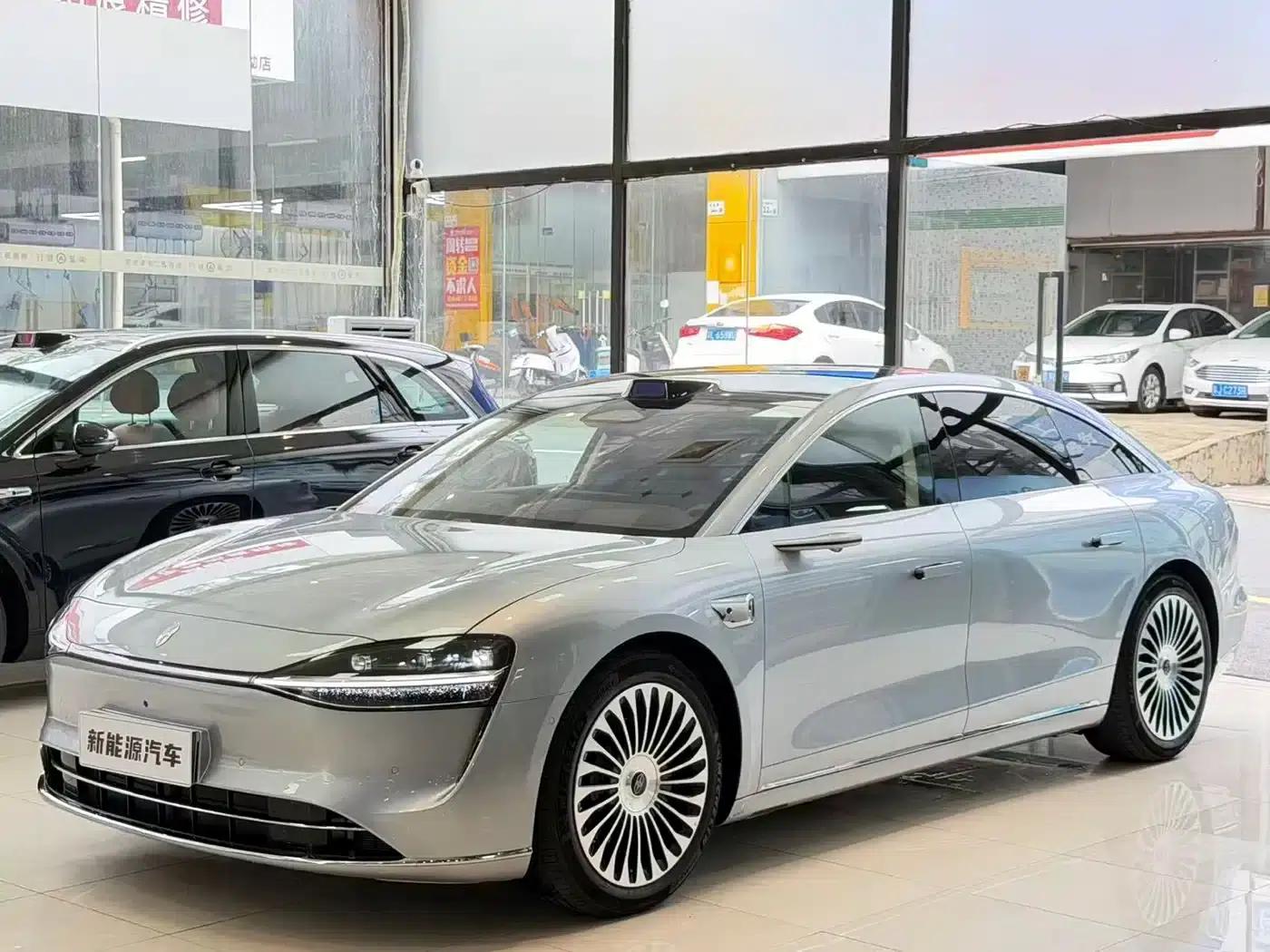 Enjoy S9 2026 Model (Range Extended Ultra, Rear-Wheel Drive, 53kWh, 192-Line LiDAR) — миниатюра 1