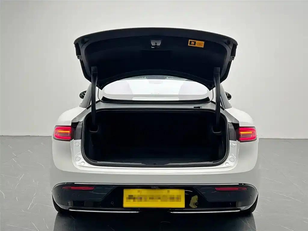 Zhijie S7 2024 Max Rear-Wheel Drive Long-Range Intelligent Driving Edition — миниатюра 11