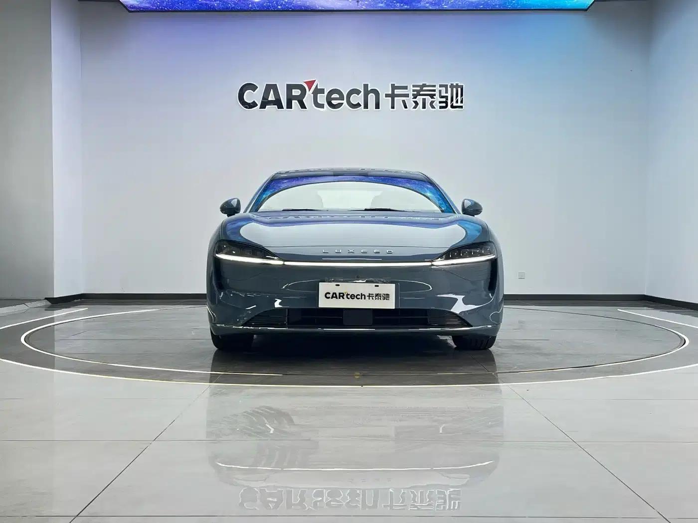 Zhijie S7 2024 Pro Rear-Wheel Drive Long-Range Edition — миниатюра 2