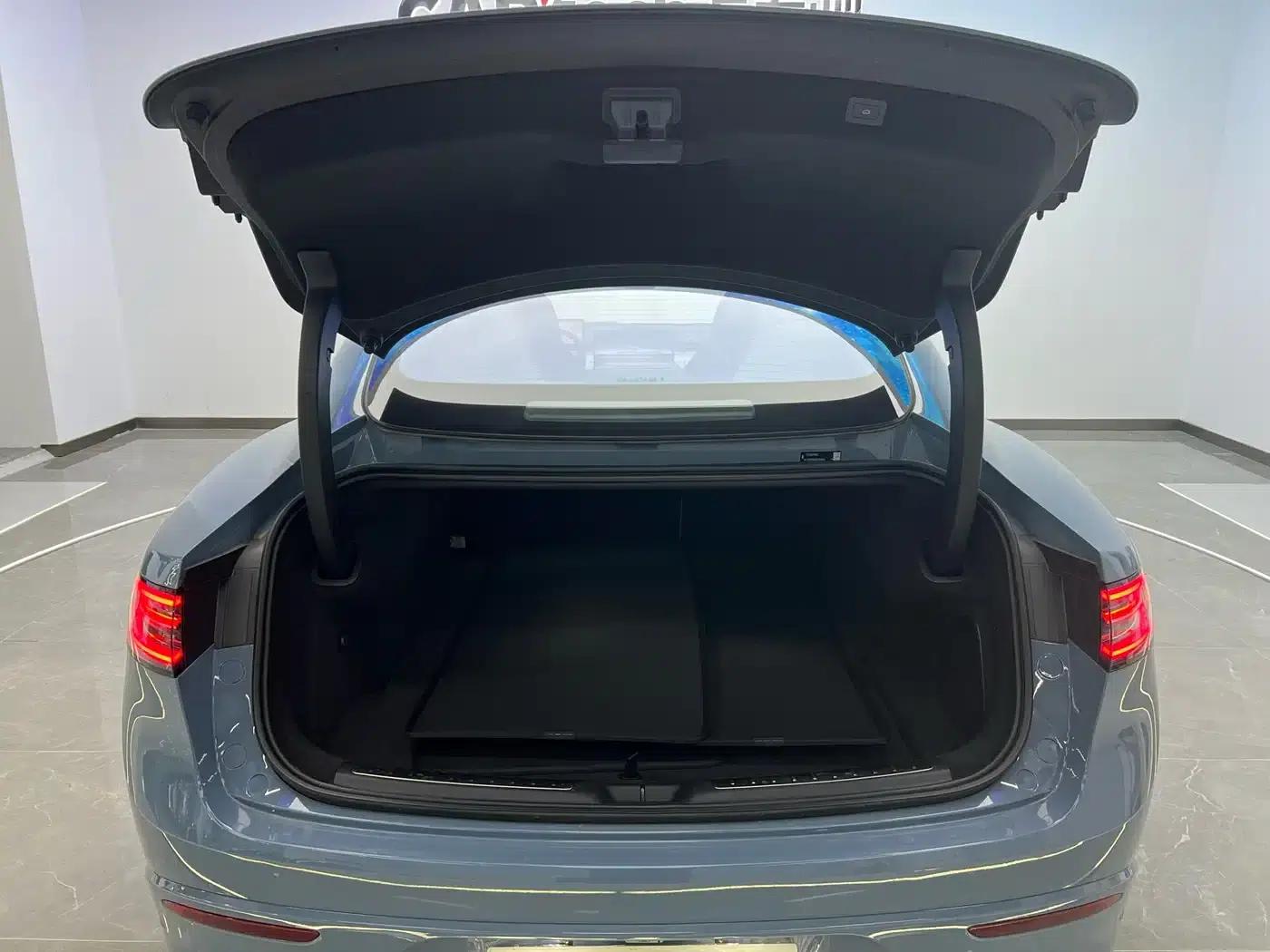 Zhijie S7 2024 Pro Rear-Wheel Drive Long-Range Edition — миниатюра 27