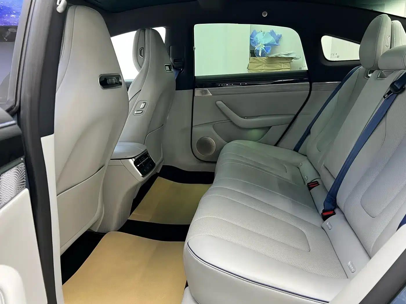 Zhijie S7 2024 Pro Rear-Wheel Drive Long-Range Edition — миниатюра 6