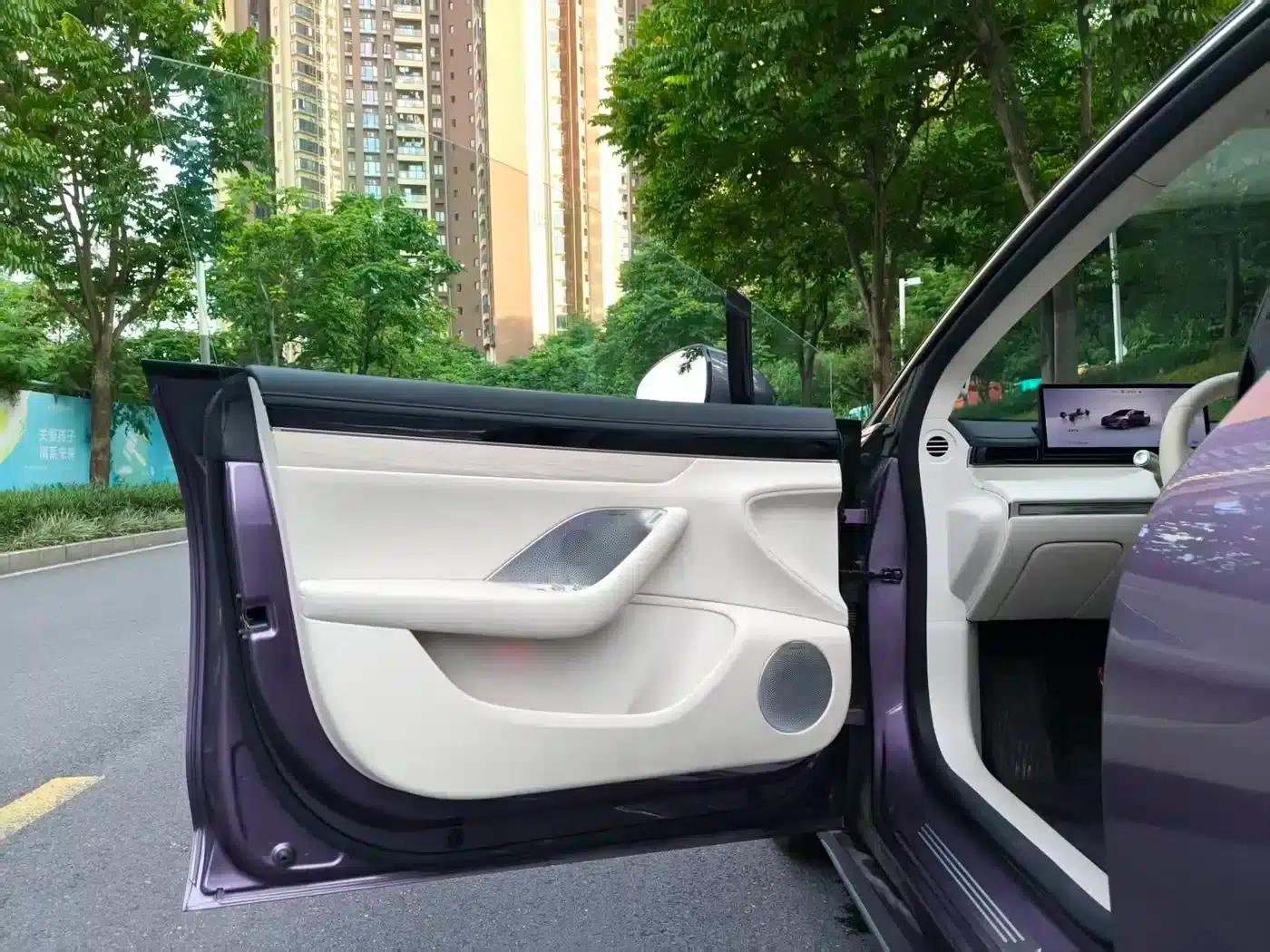 Zhijie S7 2024 Pro Rear-Wheel Drive Long-Range Edition — миниатюра 8