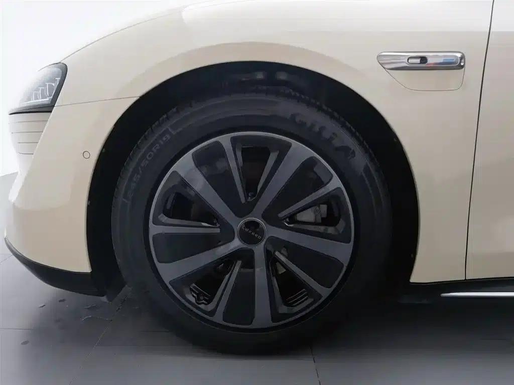 Zhijie S7 2024 Max Rear-Wheel Drive Long-Range Intelligent Driving Edition — миниатюра 17