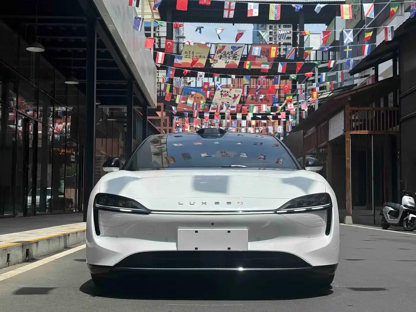 Zhijie S7 2024 Max+ Rear-Wheel Drive Intelligent Driving Edition — миниатюра 2