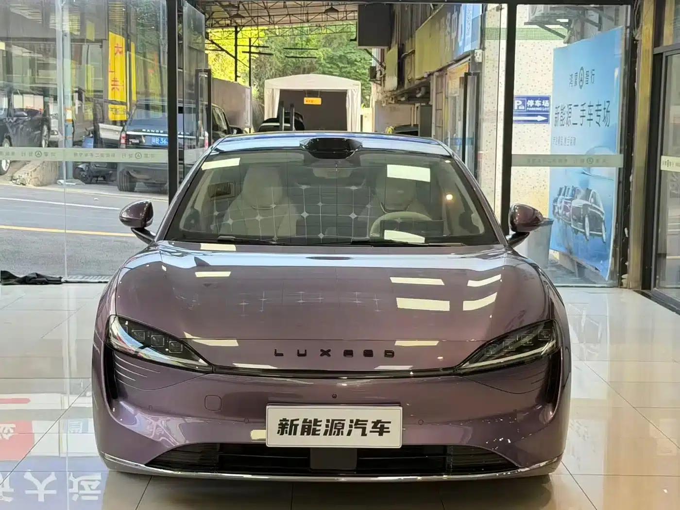 Zhijie S7 2025 Model 705km/h Max — миниатюра 2