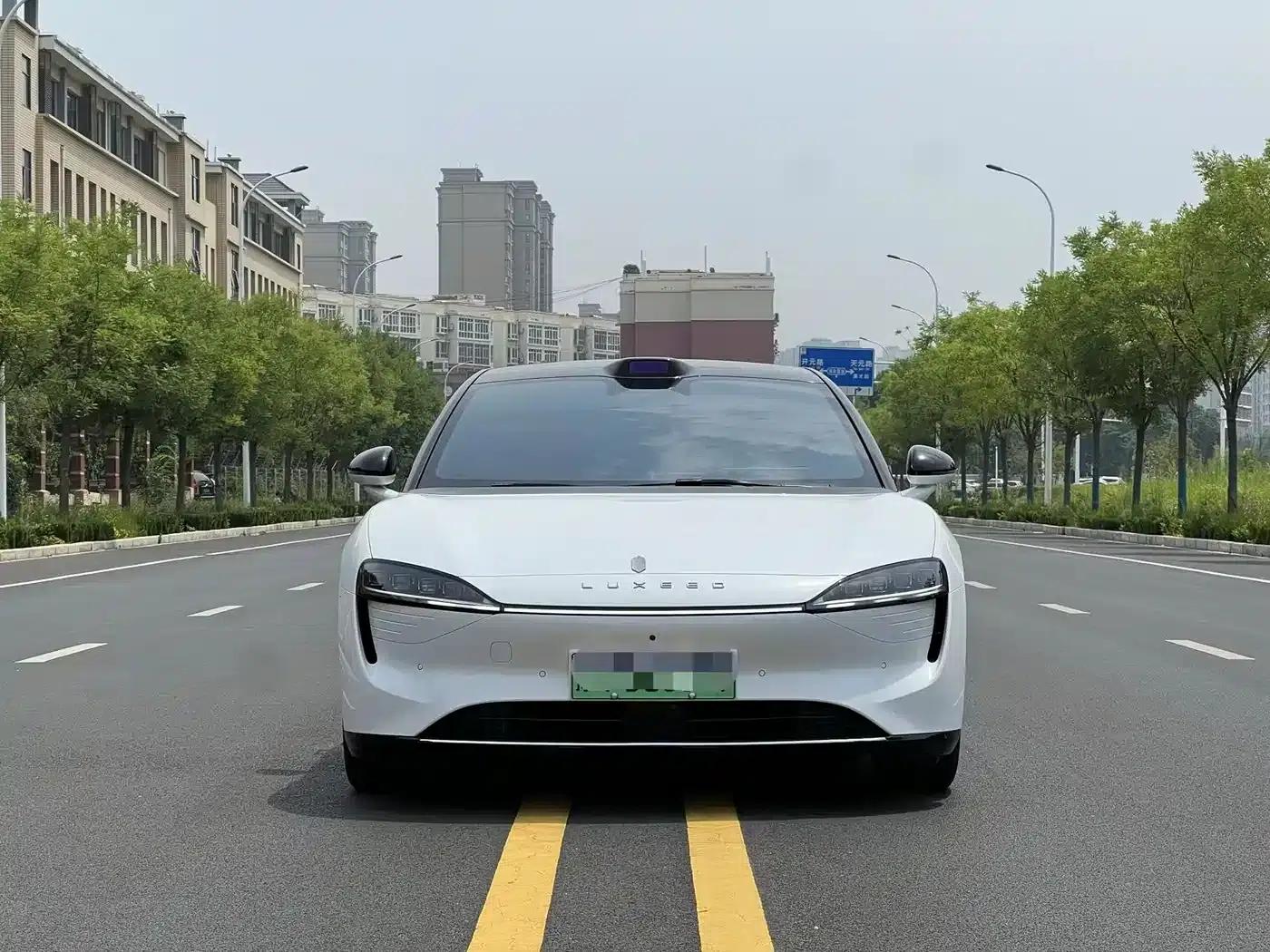 Zhijie S7 2024 Max Rear-Wheel Drive Long-Range Intelligent Driving Edition — миниатюра 2