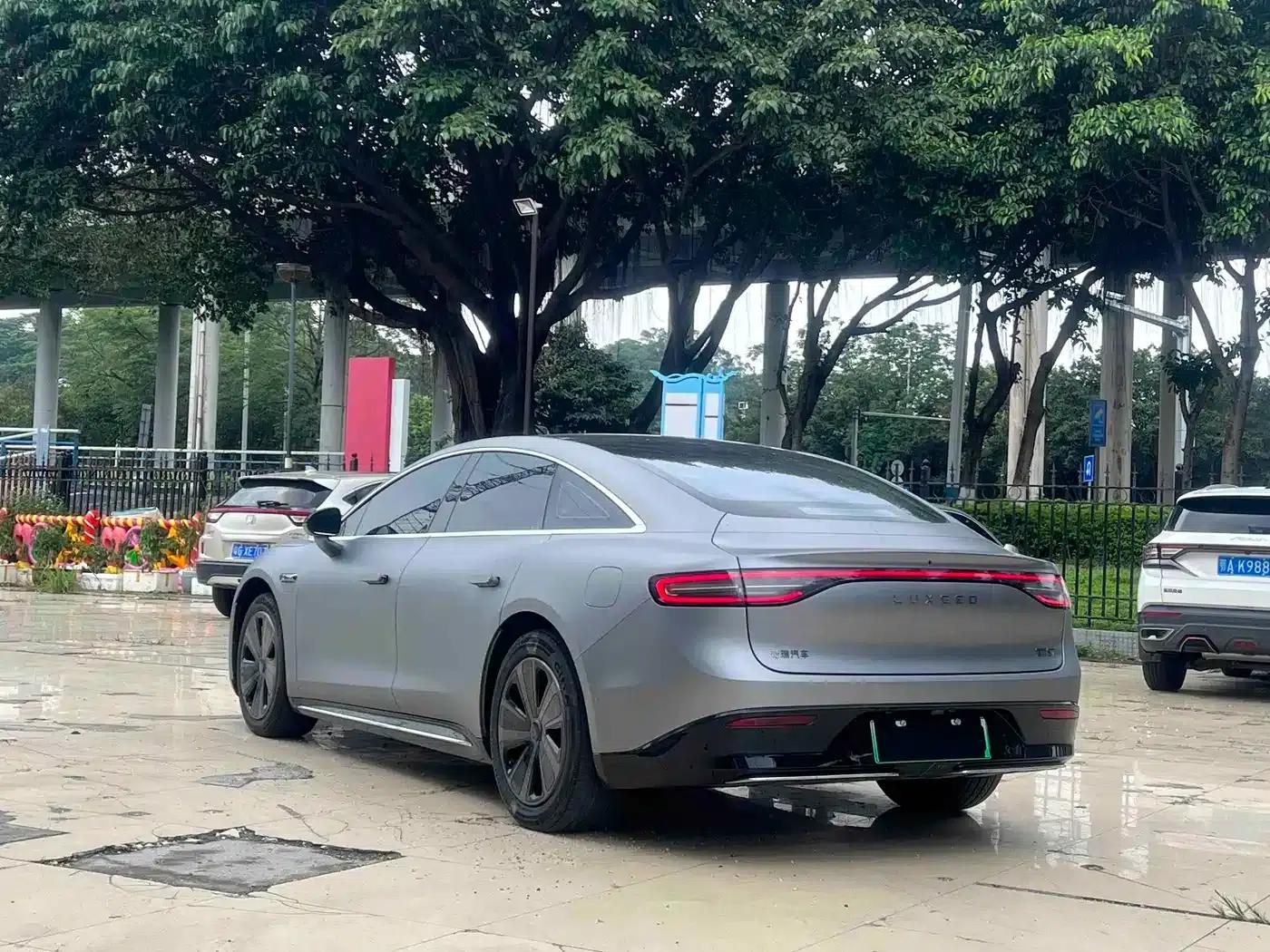 Zhijie S7 2024 Max Rear-Wheel Drive Long-Range Intelligent Driving Edition — миниатюра 11