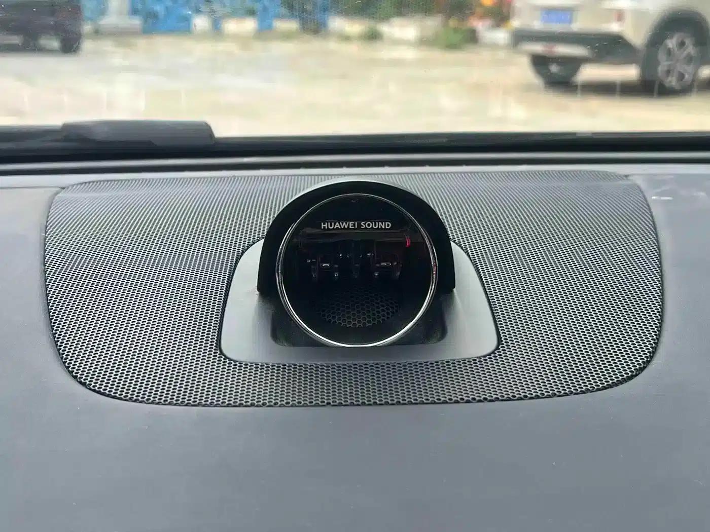 Zhijie S7 2024 Max Rear-Wheel Drive Long-Range Intelligent Driving Edition — миниатюра 18