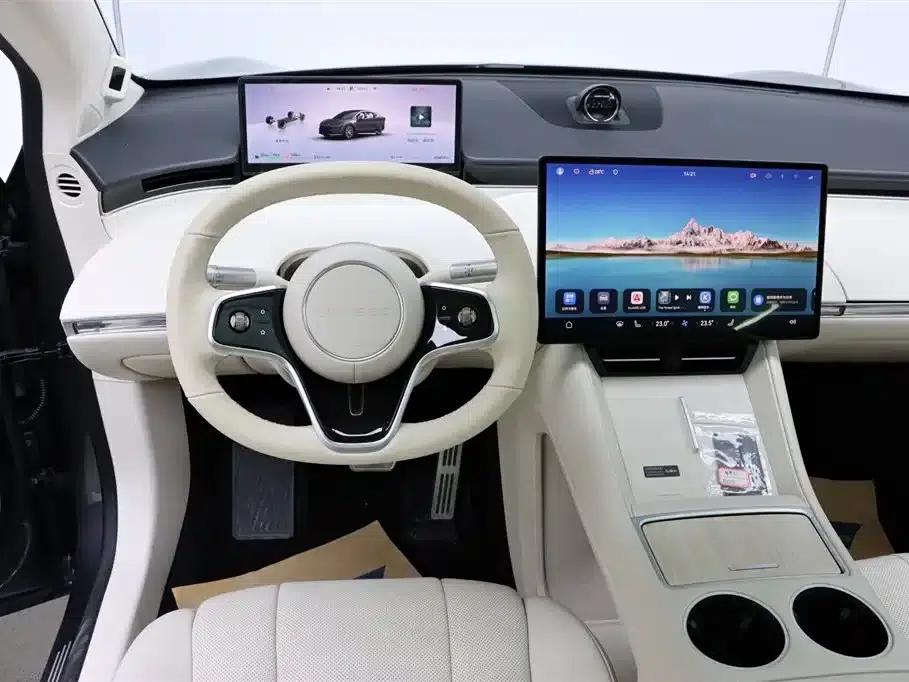 Zhijie R7 2025 Model Extended Range 251km Pro — миниатюра 27