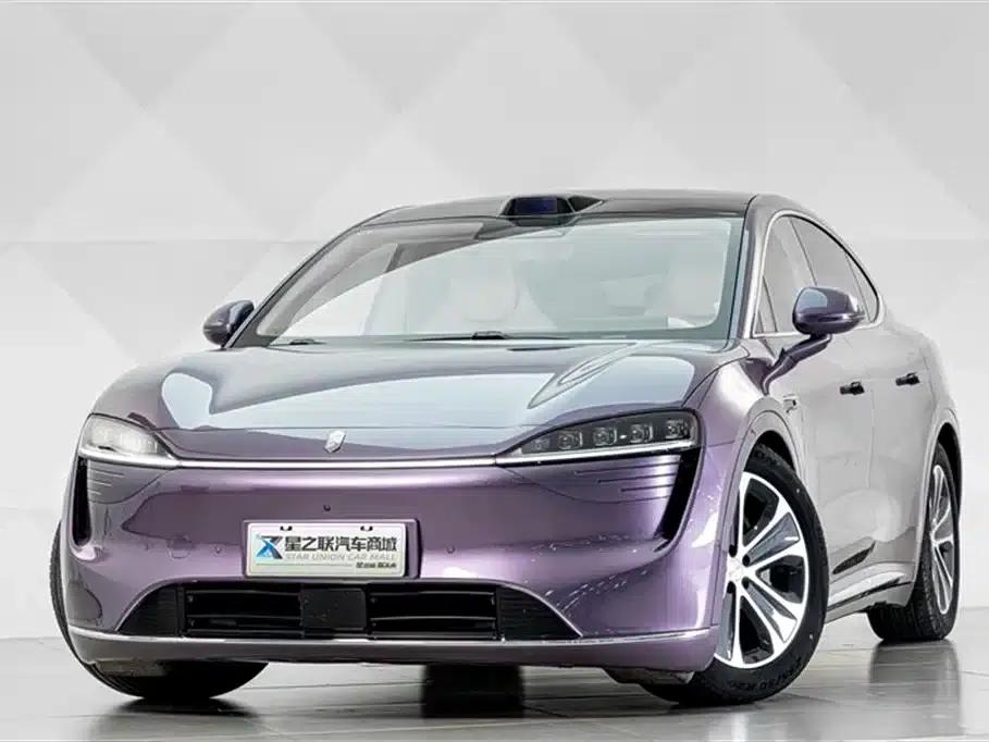 Zhijie R7 2024 Pure Electric 802km Max — миниатюра 2