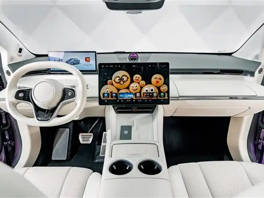 Zhijie R7 2024 Pure Electric 802km Max — миниатюра 12