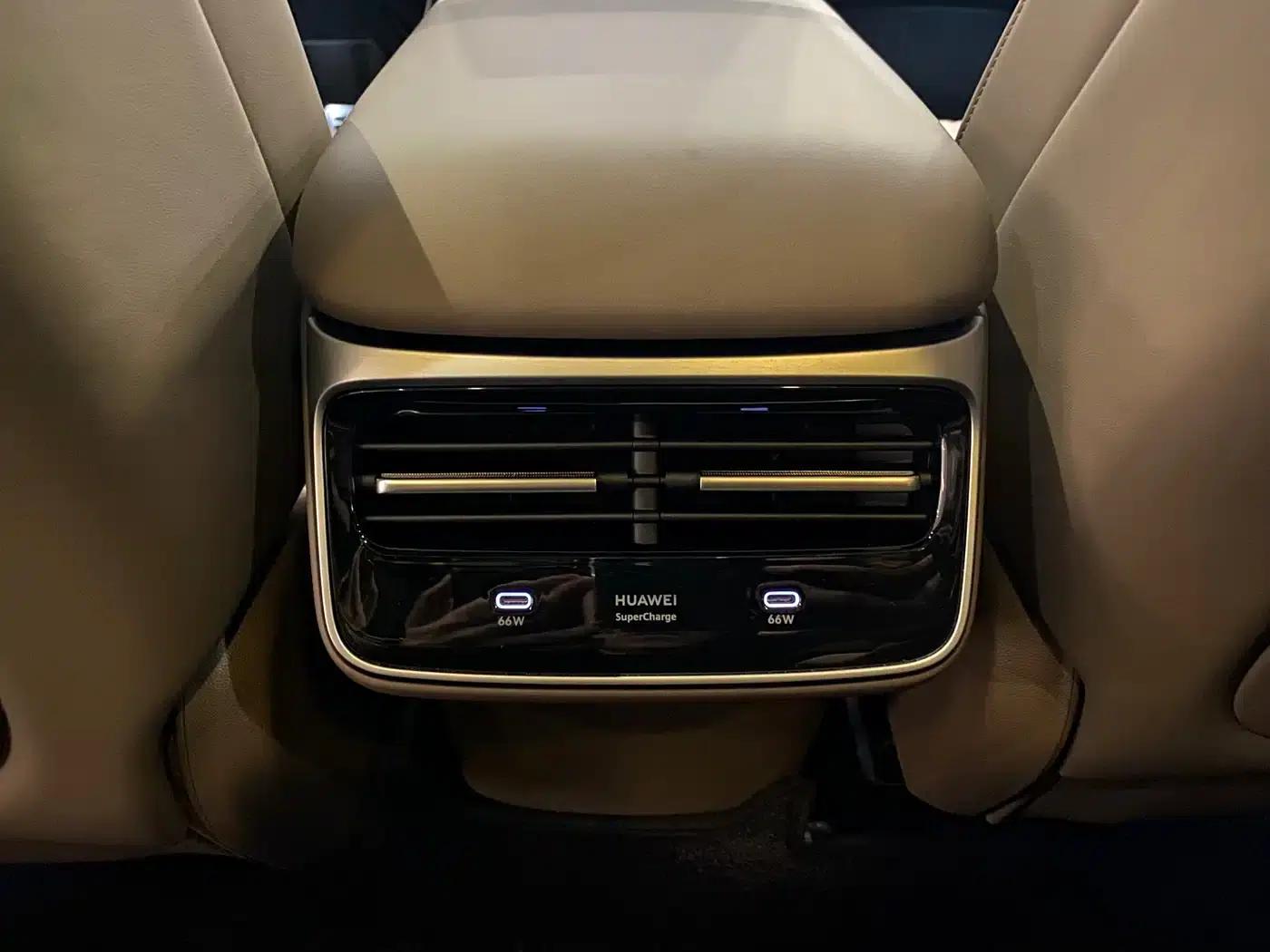 Zhijie R7 2025 Model, Extended Range 331km Ultra — миниатюра 11