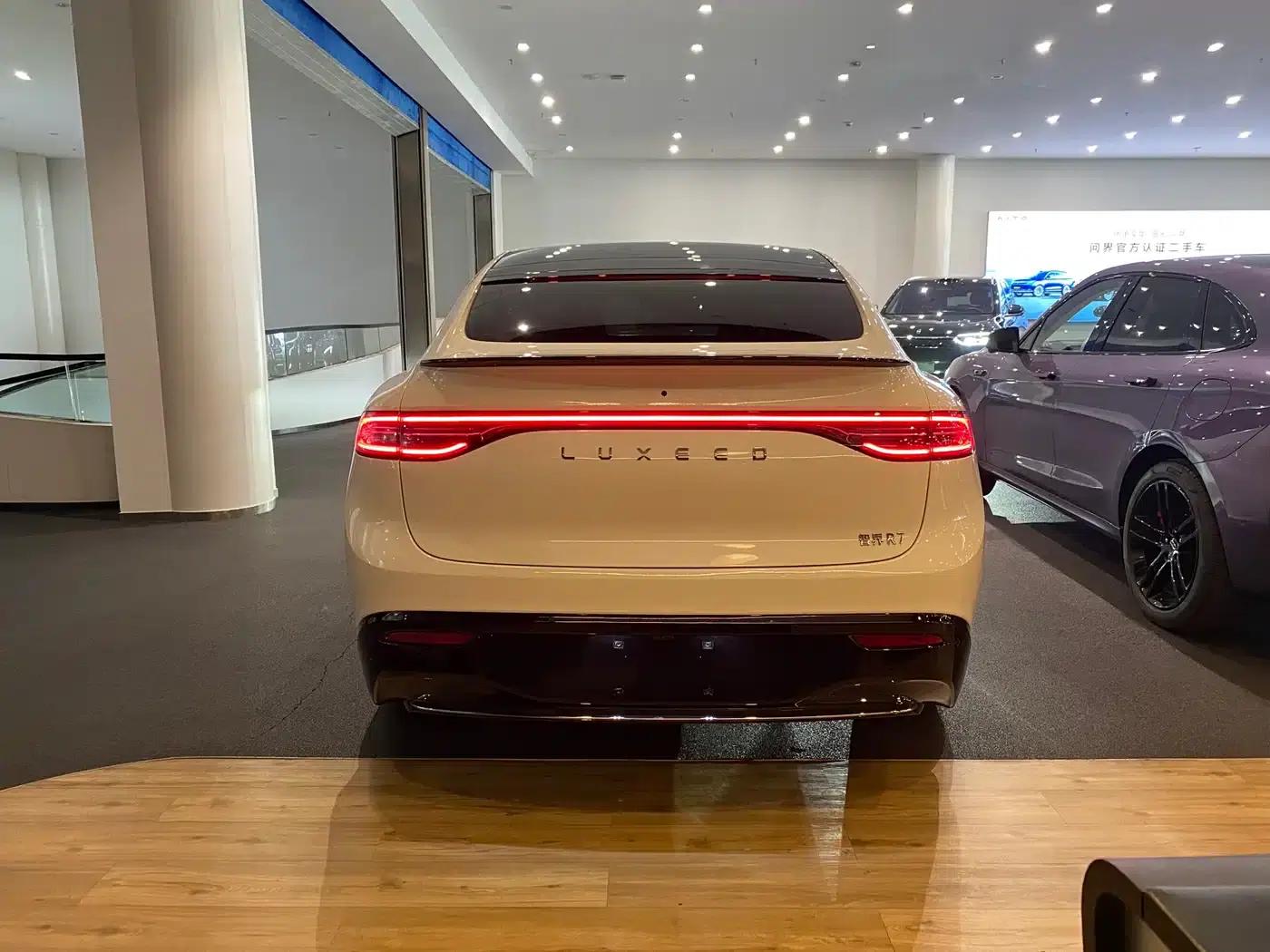 Zhijie R7 2025 Model, Extended Range 331km Ultra — миниатюра 16